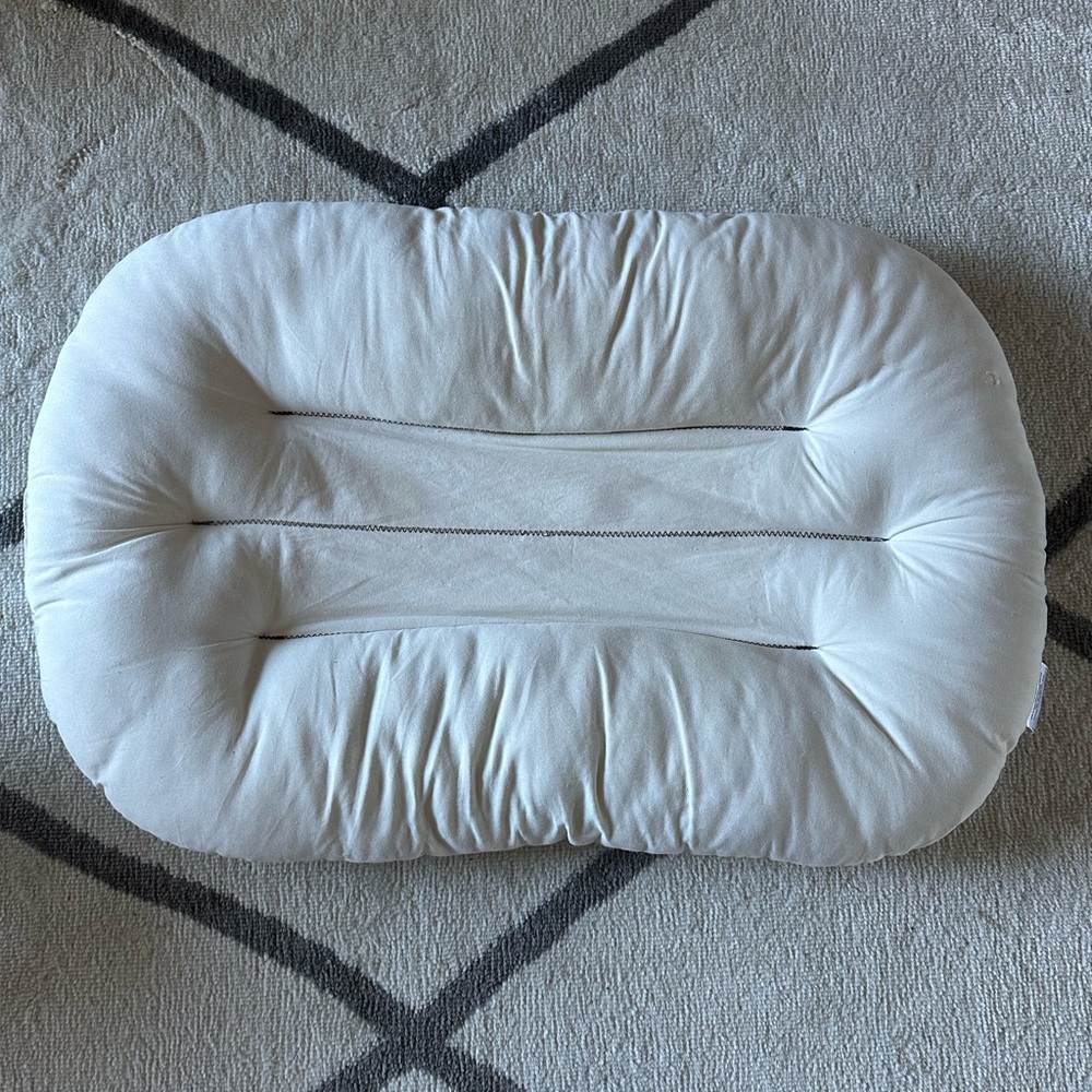 Snuggle Me Organic Infant lounger